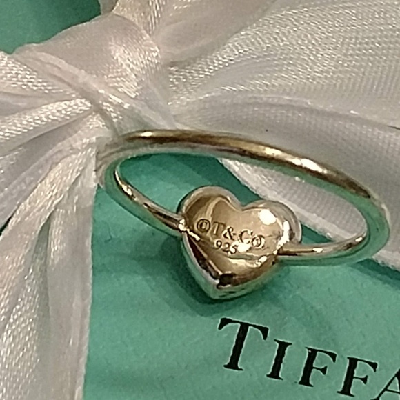 ++SOLD++Tiffany & Co Ring - Picture 2 of 7